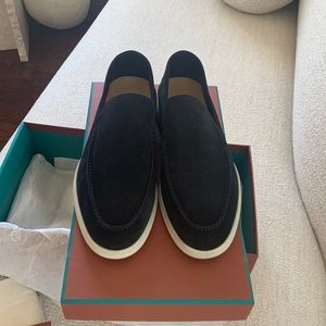 NWT Mens Loro Piana Summer Walk- Caviar (black) Suede- Size 40- Brand New